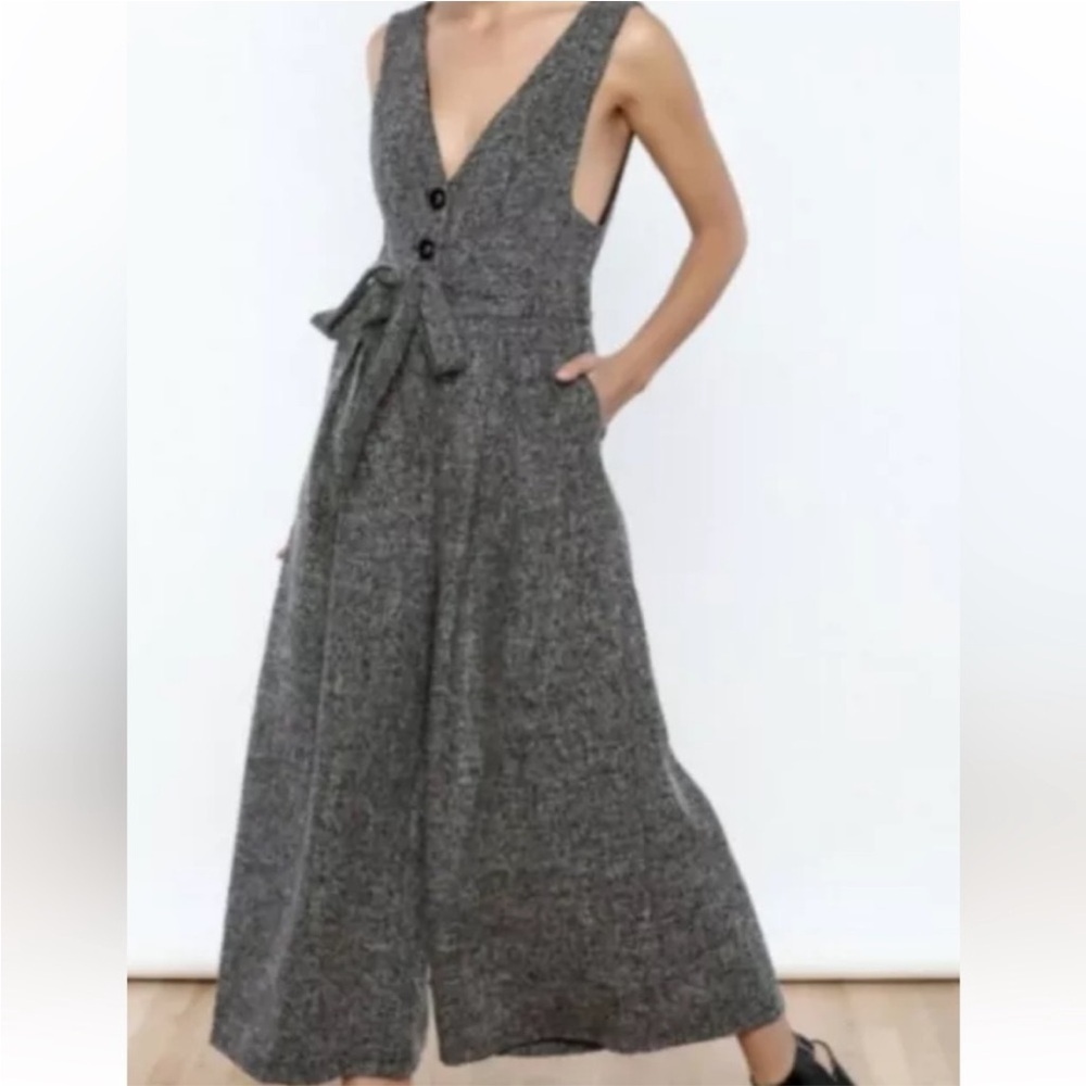 Aryeh Wide Leg V-Neck Gray Twill Jumpsuit with Belt Small